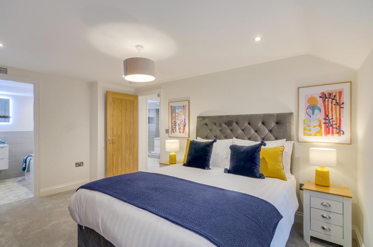 Spacious 6-Bed Home, Near The Norfolk Broads Clippesby エクステリア 写真
