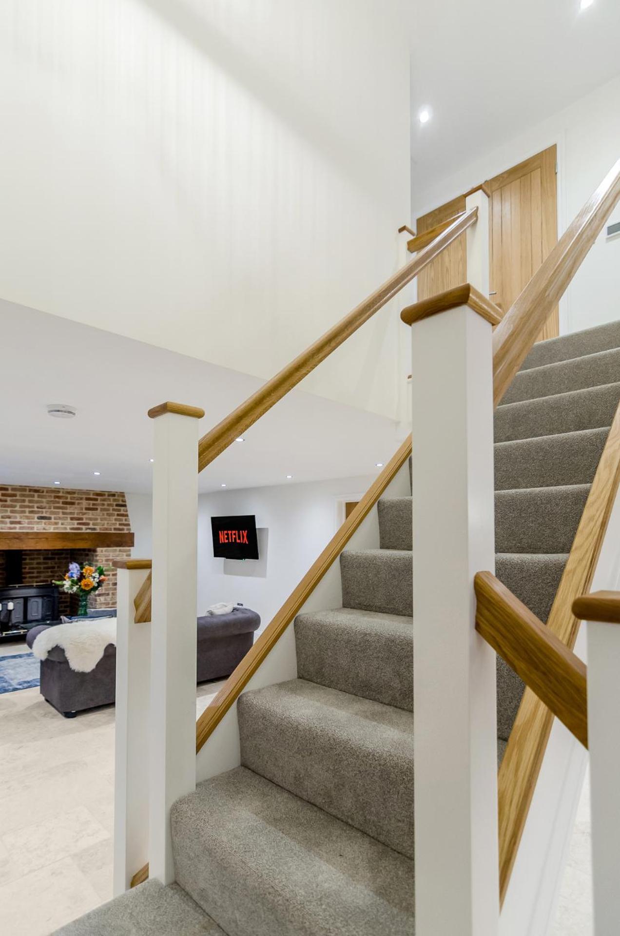 Spacious 6-Bed Home, Near The Norfolk Broads Clippesby エクステリア 写真